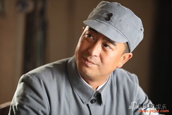 张嘉译表示这次演的政委“不太一样”