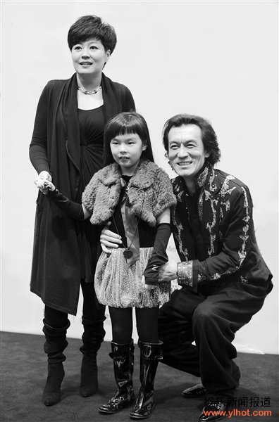 综艺节目春晚 大陆明星哈文李咏